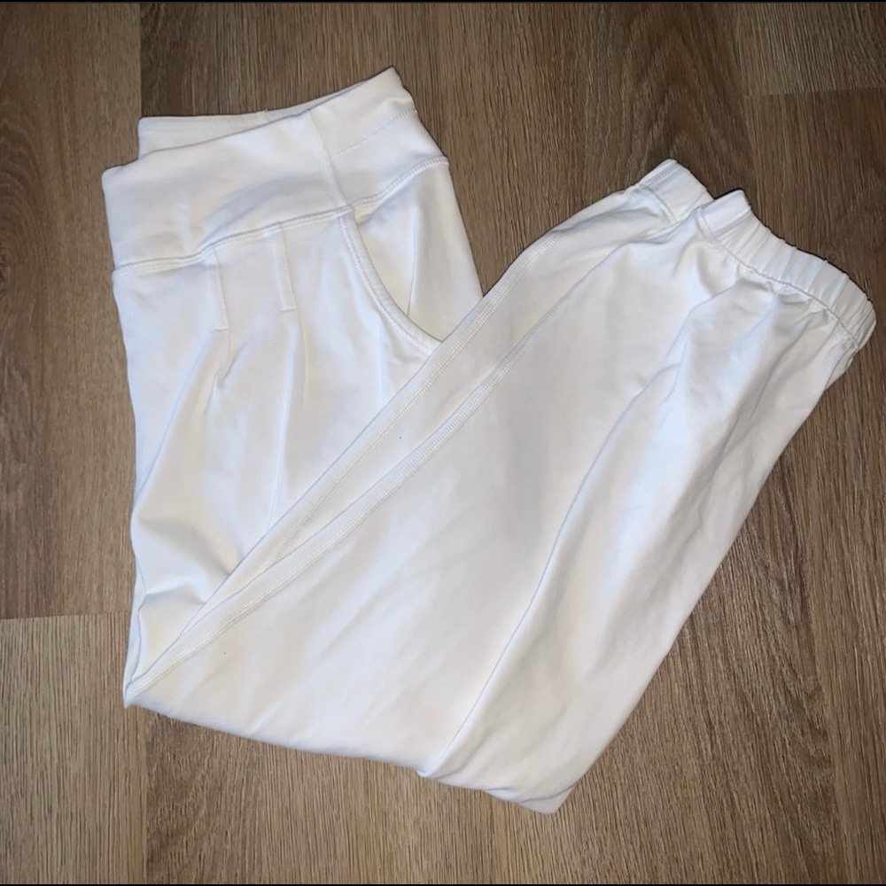 White Lululemon Capri Joggers